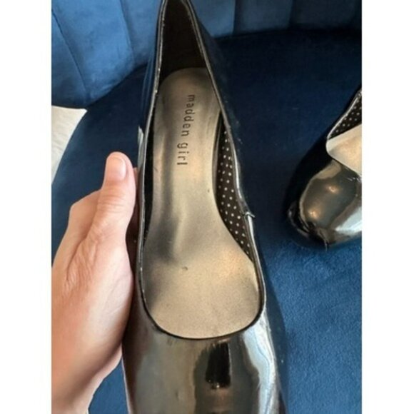 Madden Girl Black Patent Leather‎ Pumps Classic Heels Shoes Women's 7.5 - Picture 7 of 15